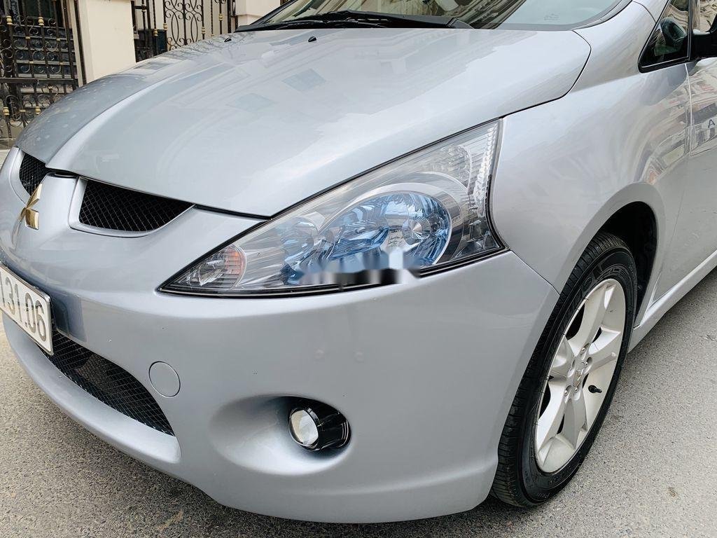 Mitsubishi Grandis   2008 - Bán Mitsubishi Grandis đời 2008, màu bạc, giá 439 triệu