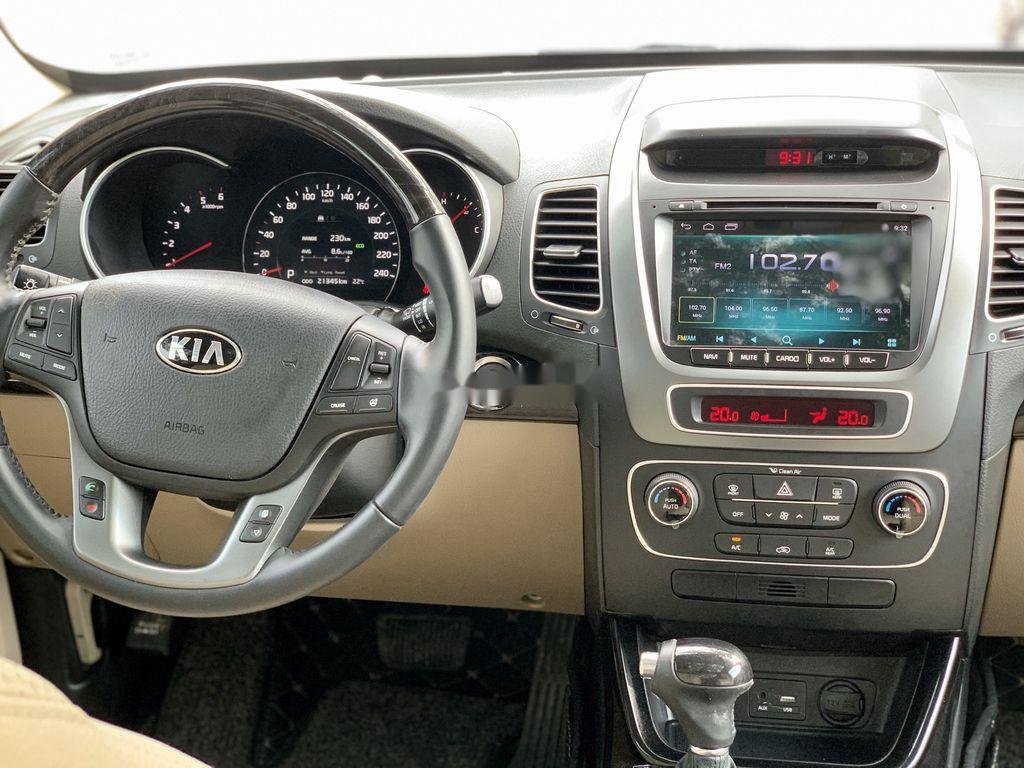 Kia Sorento   2019 - Cần bán gấp Kia Sorento 2019, màu trắng, số tự động