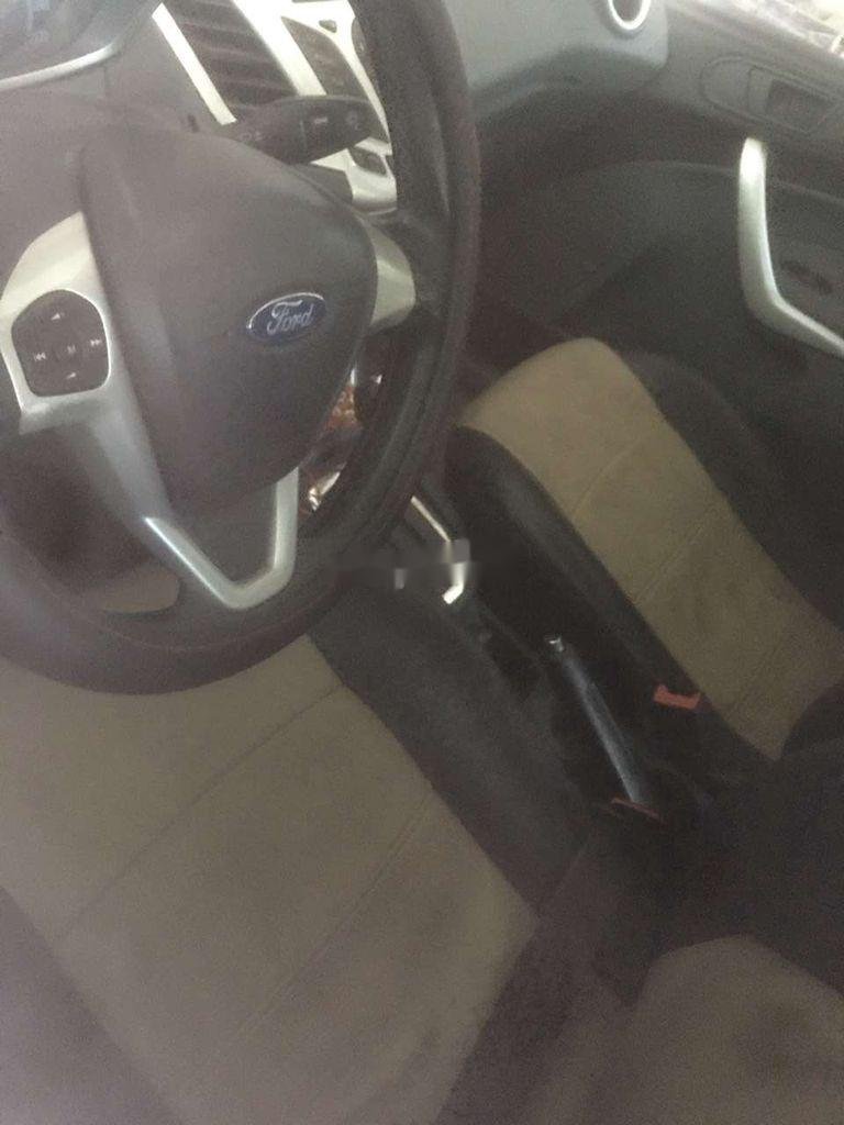 Ford Fiesta 2014 - Bán Ford Fiesta 2014, nhập khẩu nguyên chiếc, giá 290tr