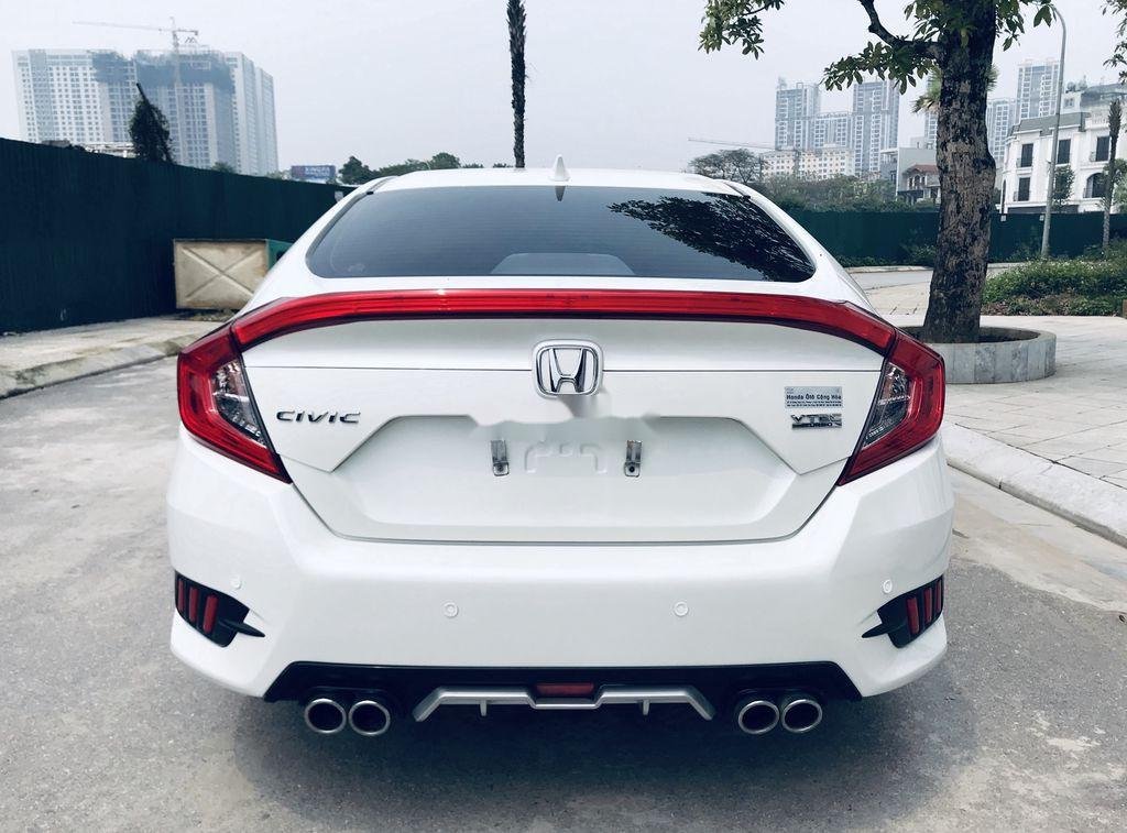 Honda Civic 2017 - Bán Honda Civic sản xuất năm 2017, nhập khẩu nguyên chiếc