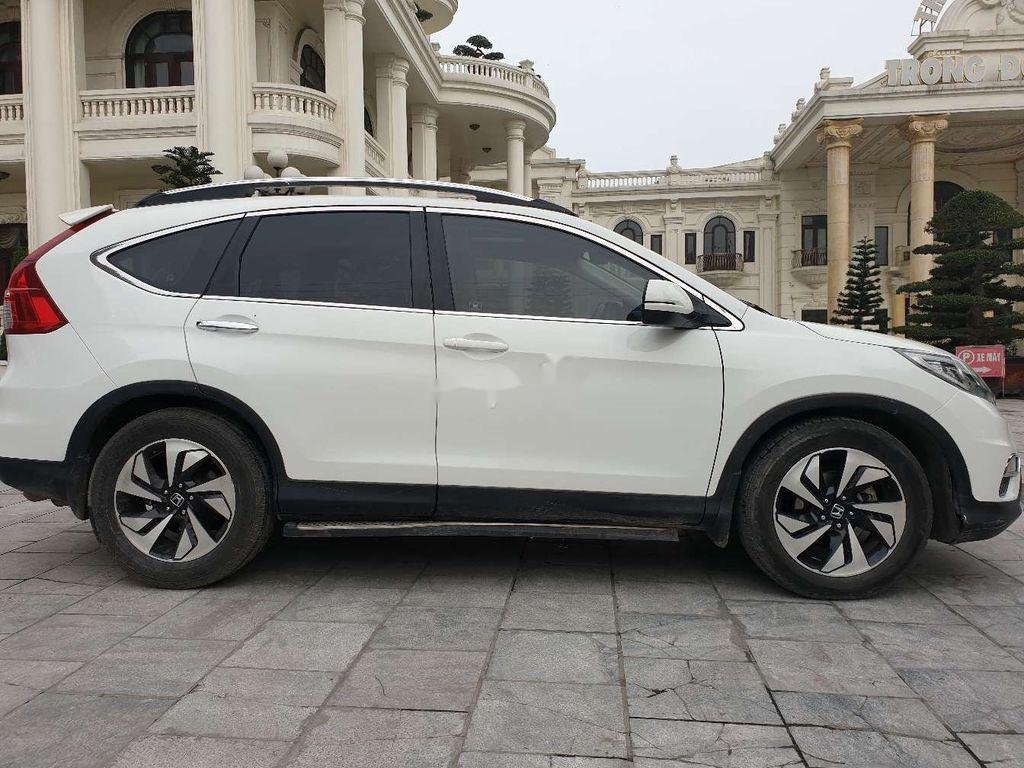 Honda CR V   2015 - Cần bán xe Honda CR V 2015, màu trắng, giá tốt