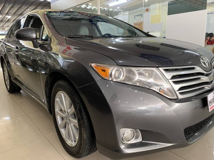 Toyota Venza  2.7L  2010 - Cần bán gấp Toyota Venza 2.7L đời 2010, màu xám, nhập khẩu như mới, giá 750tr