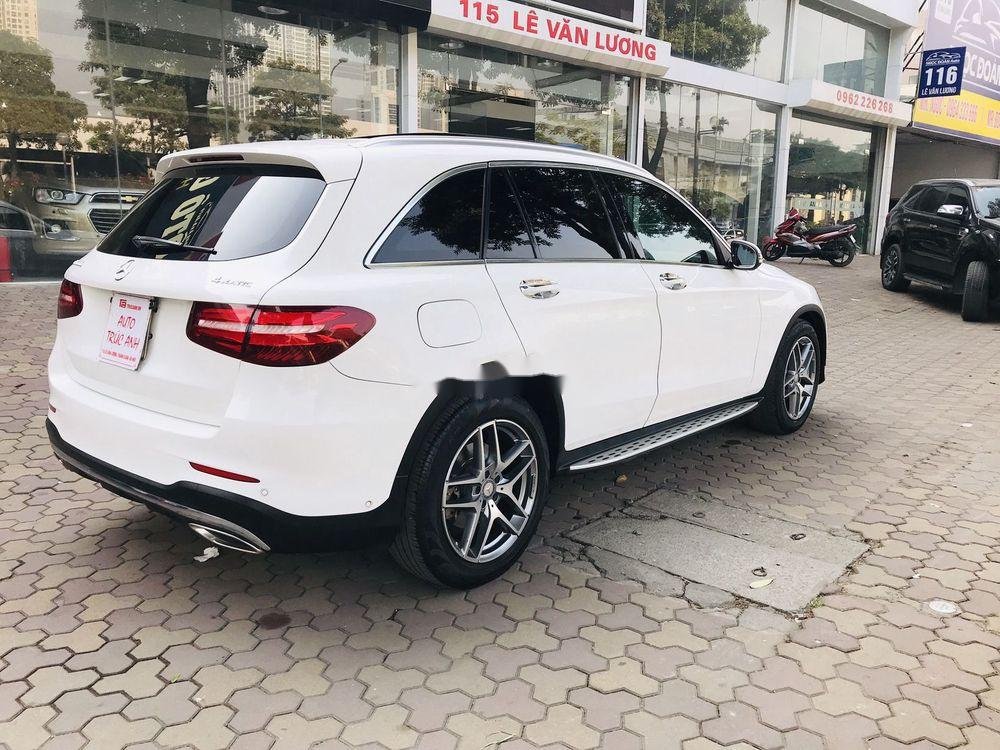 Mercedes-Benz GLC-Class   2016 - Bán Mercedes GLC 250 năm 2016, màu trắng số tự động