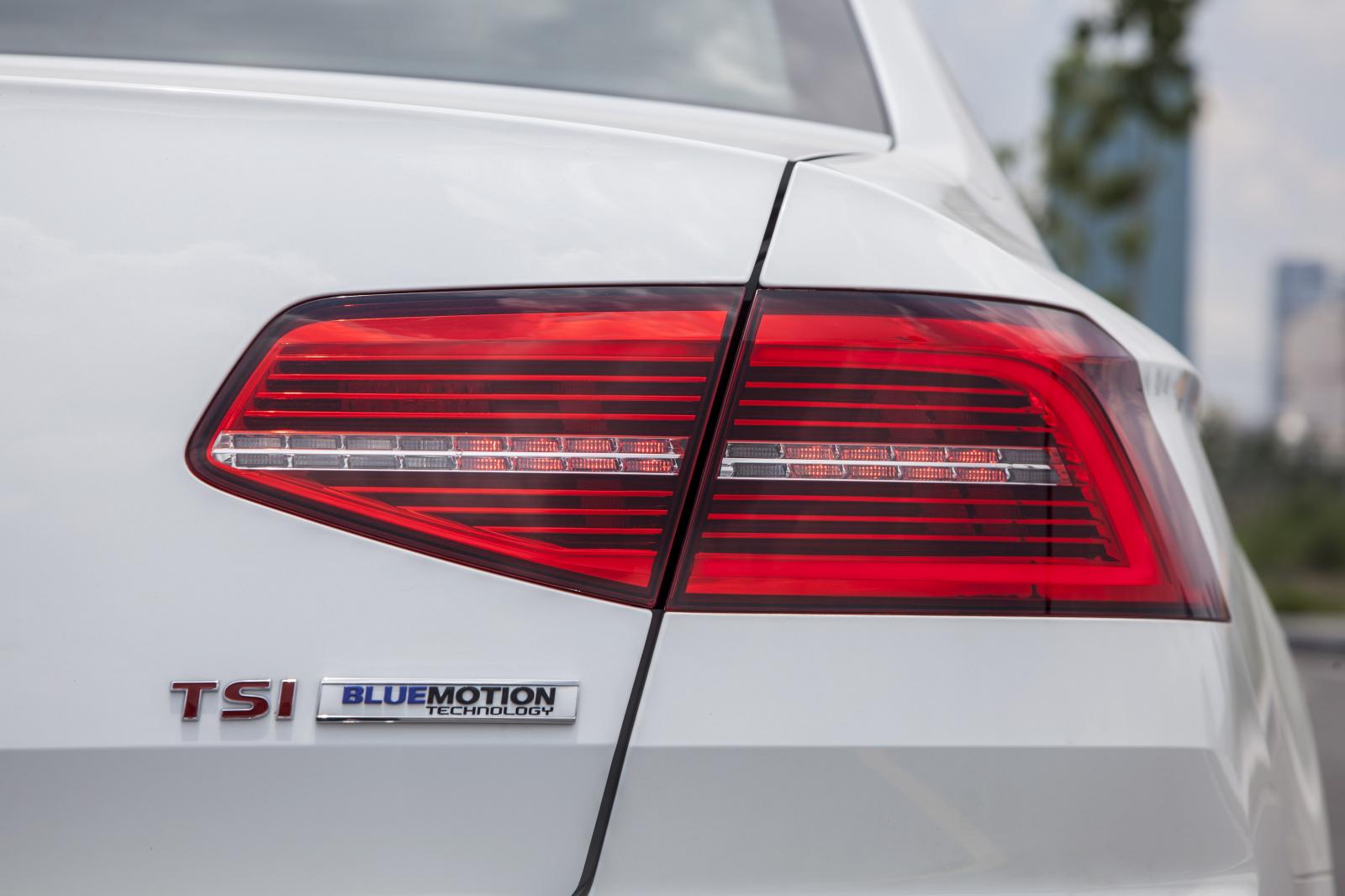 Volkswagen Passat Bluemotion 2018 - Volkswagen Bluemotion nhập khẩu, chiết khẩu 12% giá trị xe + nhiều ưu đãi khác