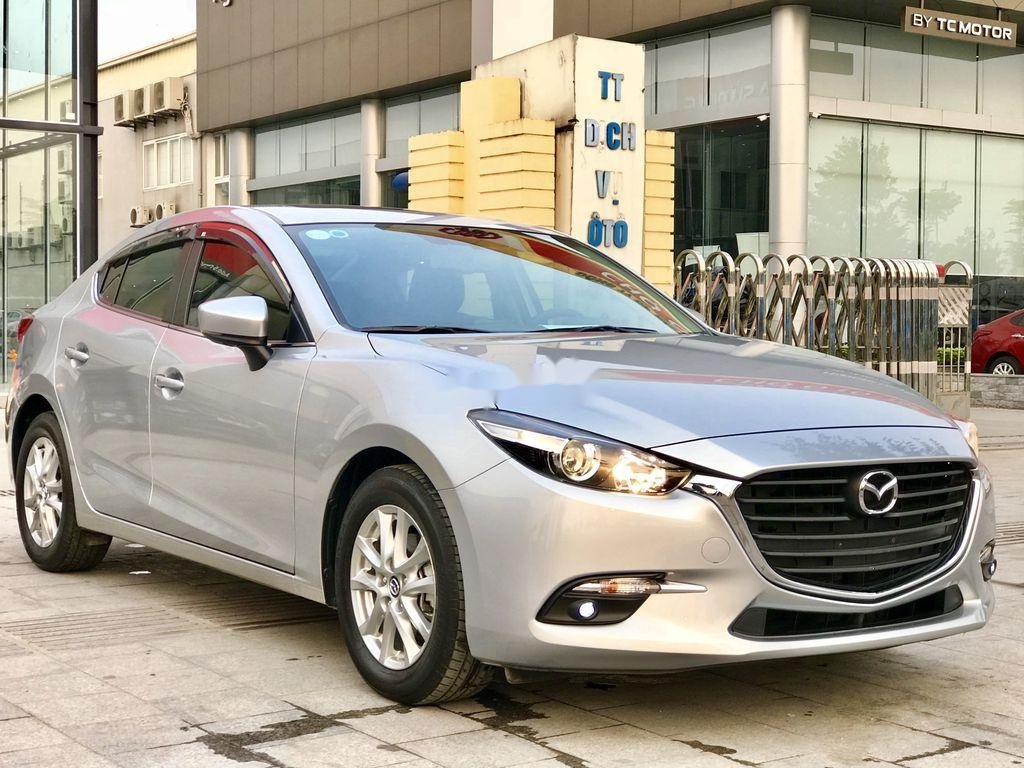 Mazda 3   1.5 AT Facelift   2017 - Bán Mazda 3 1.5 AT Facelift năm 2017, màu bạc còn mới