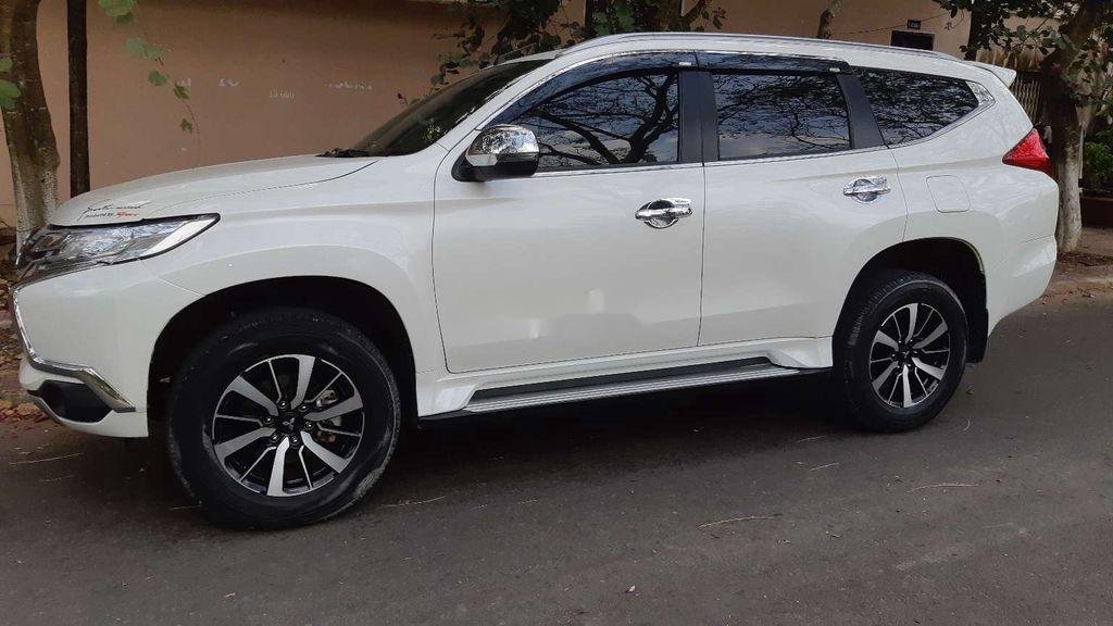 Mitsubishi Pajero   2019 - Cần bán xe Mitsubishi Pajero đời 2019, màu trắng, xe nhập  