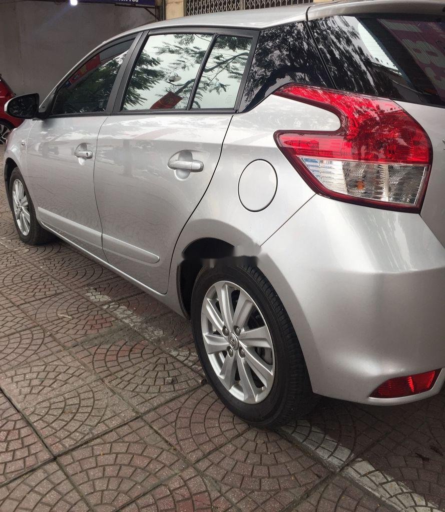 Toyota Yaris   2015 - Bán Toyota Yaris đời 2015, màu bạc, nhập khẩu Thái 