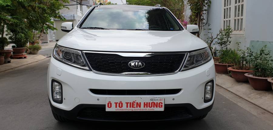 Kia Sorento 2016 - Cần bán gấp Kia Sorento GATH 2.4 AT sản xuất 2016, màu trắng còn mới