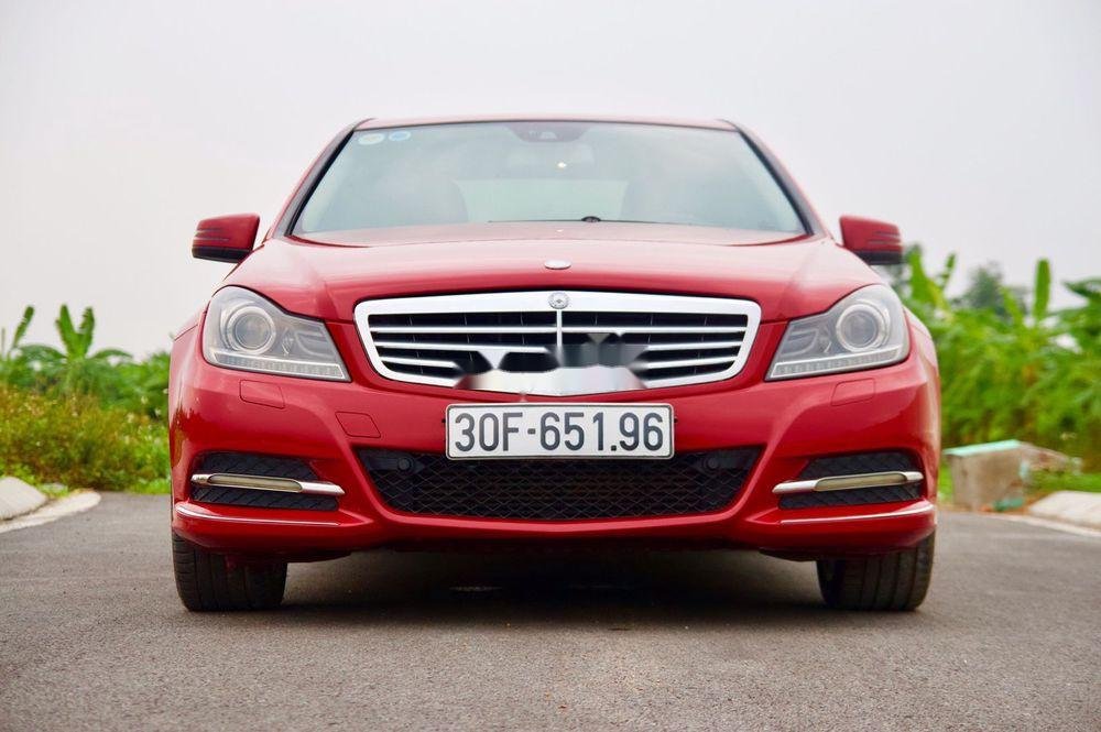 Mercedes-Benz C class 2011 - Cần bán gấp Mercedes C class năm sản xuất 2011, nhập khẩu, giá chỉ 590 triệu