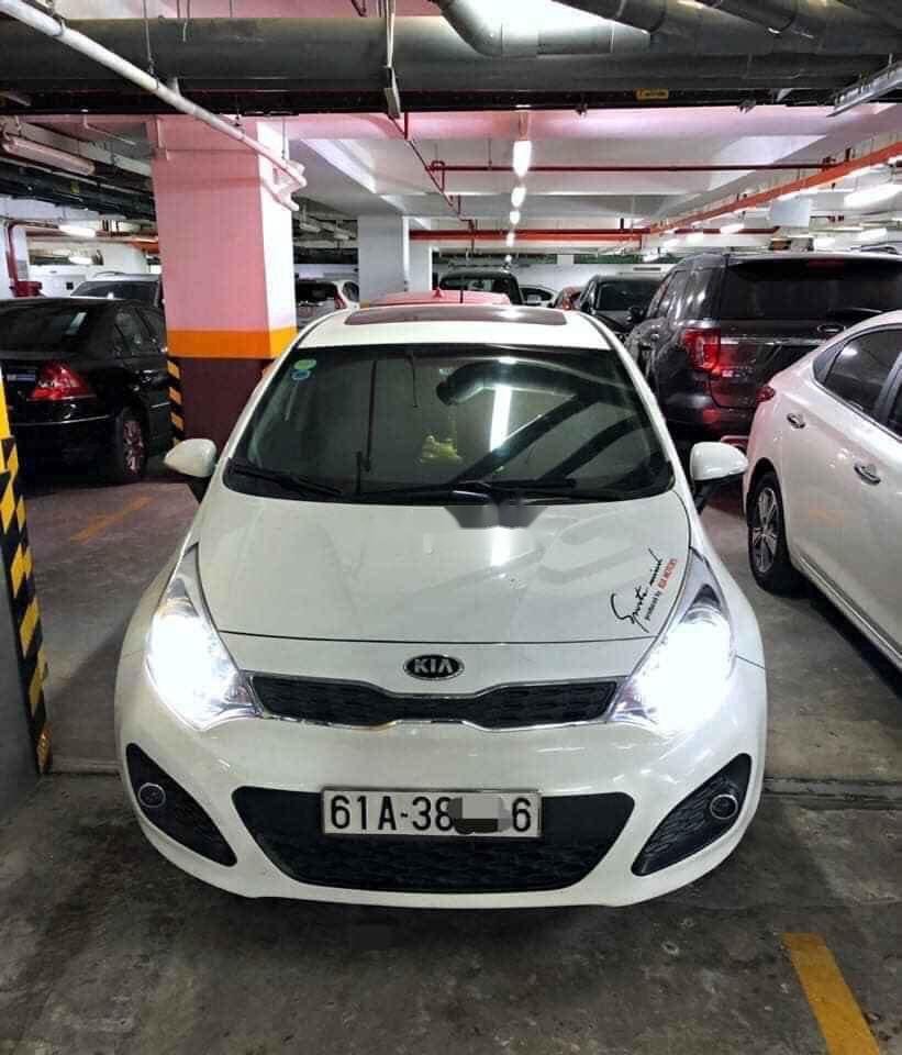 Kia Rio   2013 - Bán xe Kia Rio đời 2013, màu trắng, nhập khẩu Hàn Quốc chính chủ