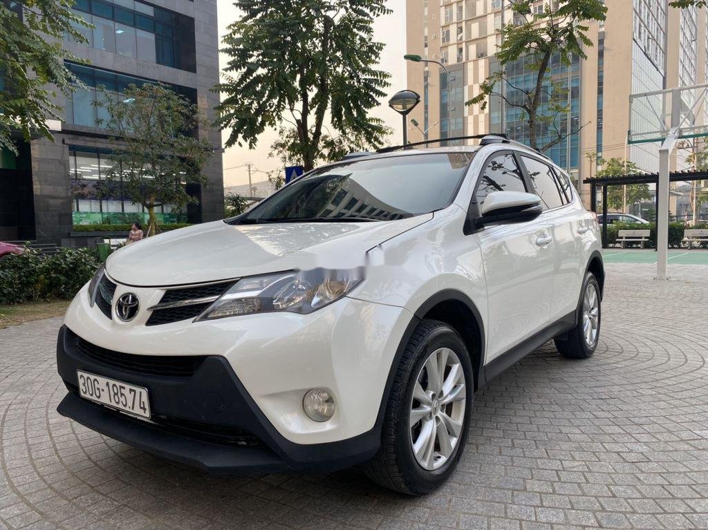 Toyota RAV4     2013 - Cần bán Toyota RAV4 năm sản xuất 2013