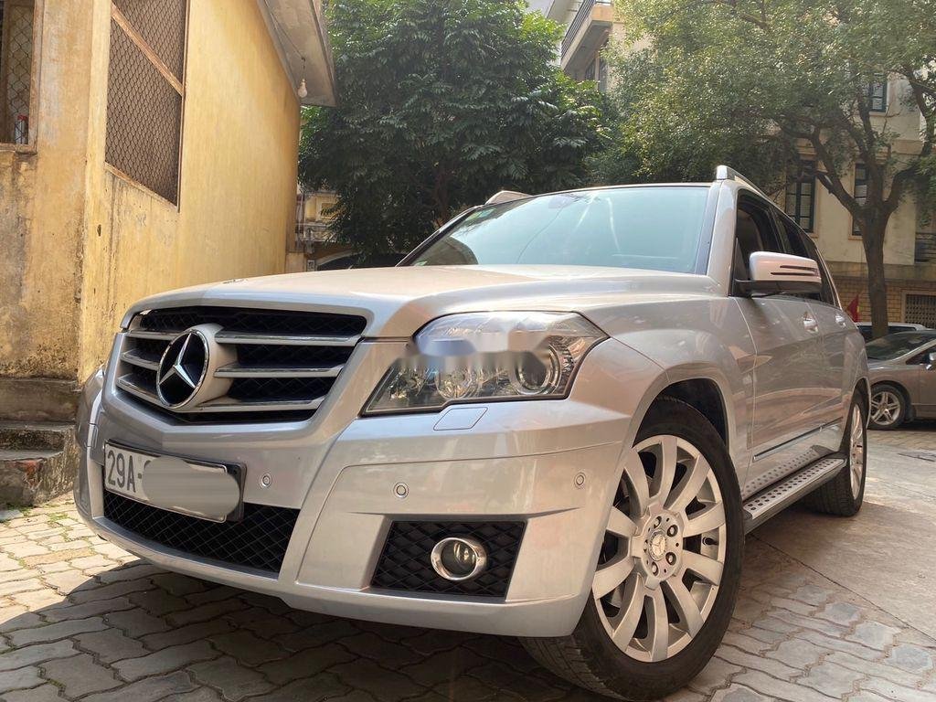 Mercedes-Benz GLK Class   2010 - Bán Mercedes GLK 300 4Matic năm sản xuất 2010, màu bạc