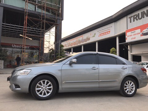 Toyota Camry 2.4G 2011 - Bán Toyota Camry 2.4G đời 2011, màu xám