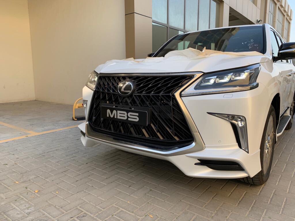 Lexus LX 570 2020 - Bán xe Lexus LX 570 năm 2020, màu trắng, xe nhập