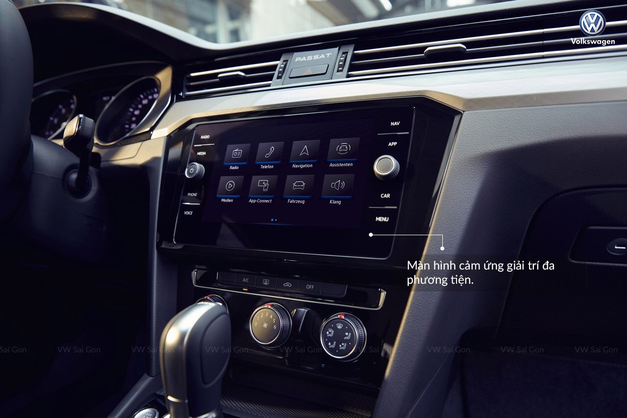 Volkswagen Passat Bluemotion Comfort 2018 - Bán Volkswagen Passat Bluemotion Comfort năm 2018, màu đen, nhập khẩu chính hãng