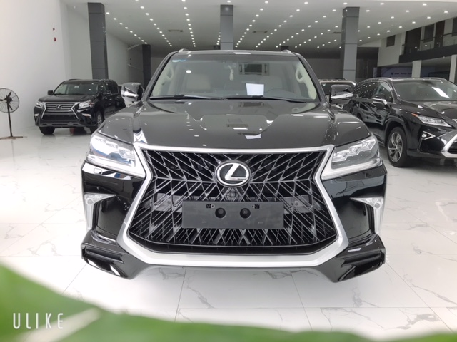 Lexus LX 570 2016 - Bán xe Lexus LX570 màu đen Super Sport S sản xuất 2016, đăng ký cuối 2016, một chủ từ đầu