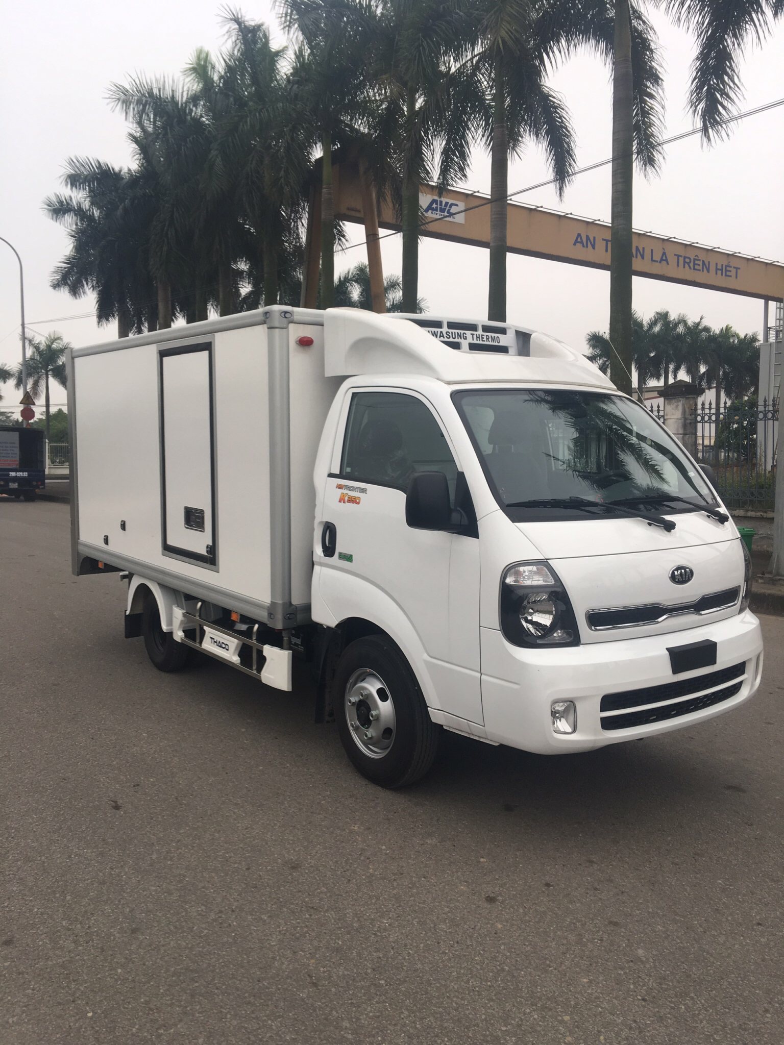 Kia Frontier 2020 - Bán xe tải đông lạnh K250 tải trọng 2 tấn