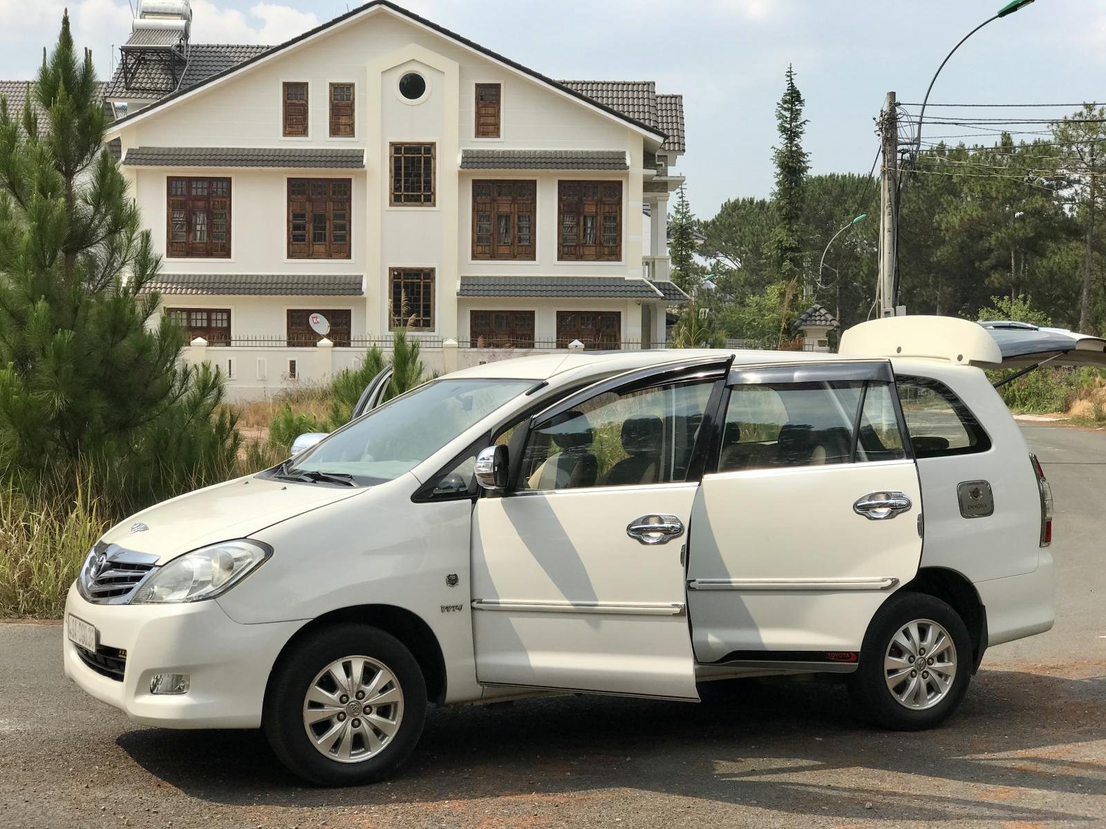 Toyota Innova 2009 - Bán xe Toyota Innova sản xuất 2009, giá tốt