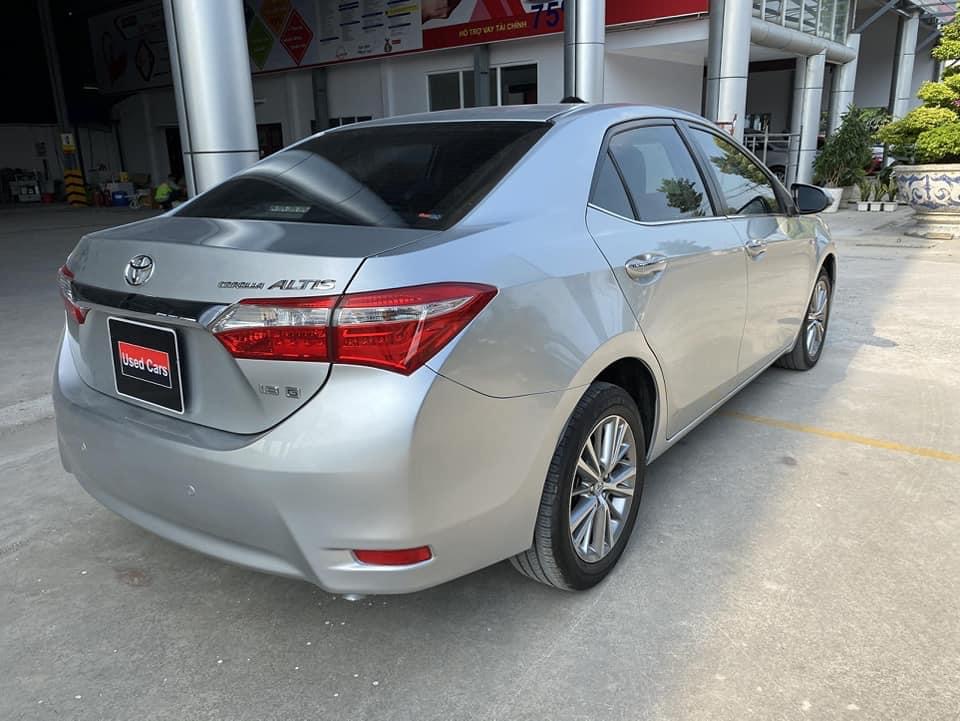 Toyota Corolla altis 1.8G 2016 - Cần bán xe Toyota Corolla altis 1.8G 2016, màu bạc, 650 triệu