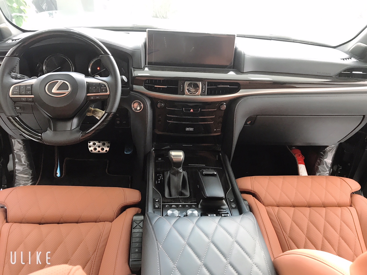 Lexus LX 570 2020 - Giao ngay Lexus LX570 MBS phiên bản 4 ghế vip màu đen 2020 nhập mới 100% về Việt Nam