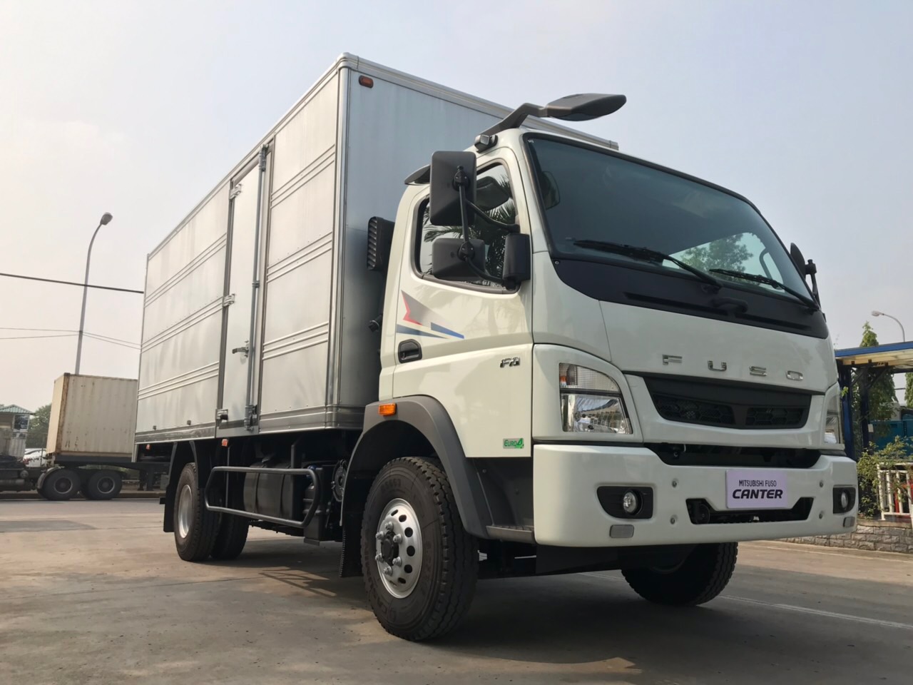 Genesis 2020 - Xe tải Fuso Nhật Bản - đời 2020 - hỗ trợ trả góp 70% - sẵn xe giao ngay