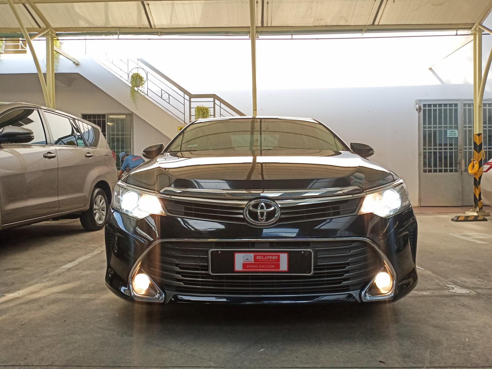 Toyota Camry 2.0E 2016 - Xe Toyota Camry 2.0E đời 2016, màu đen, 0 triệu