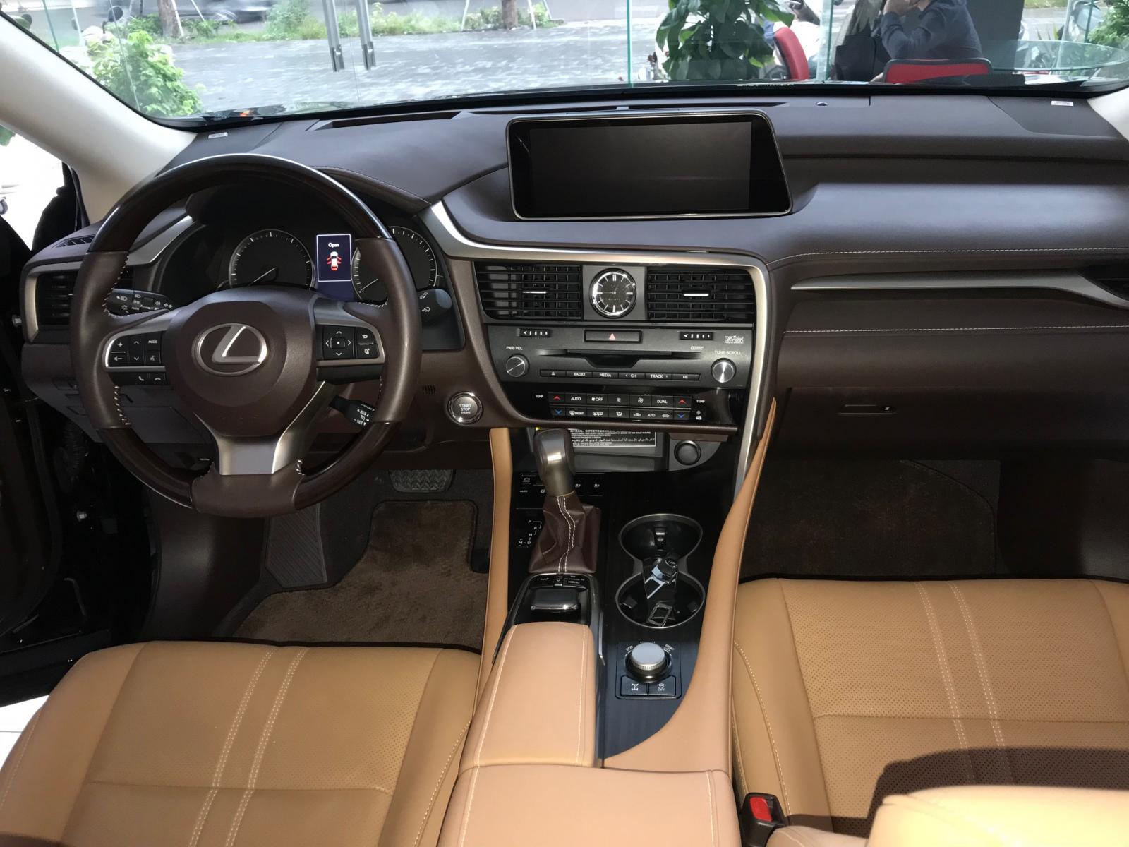 Lexus RX350 2019 - Bán Lexus RX350 Luxury sản xuất 2019 đi 5011Km mới không tưởng 