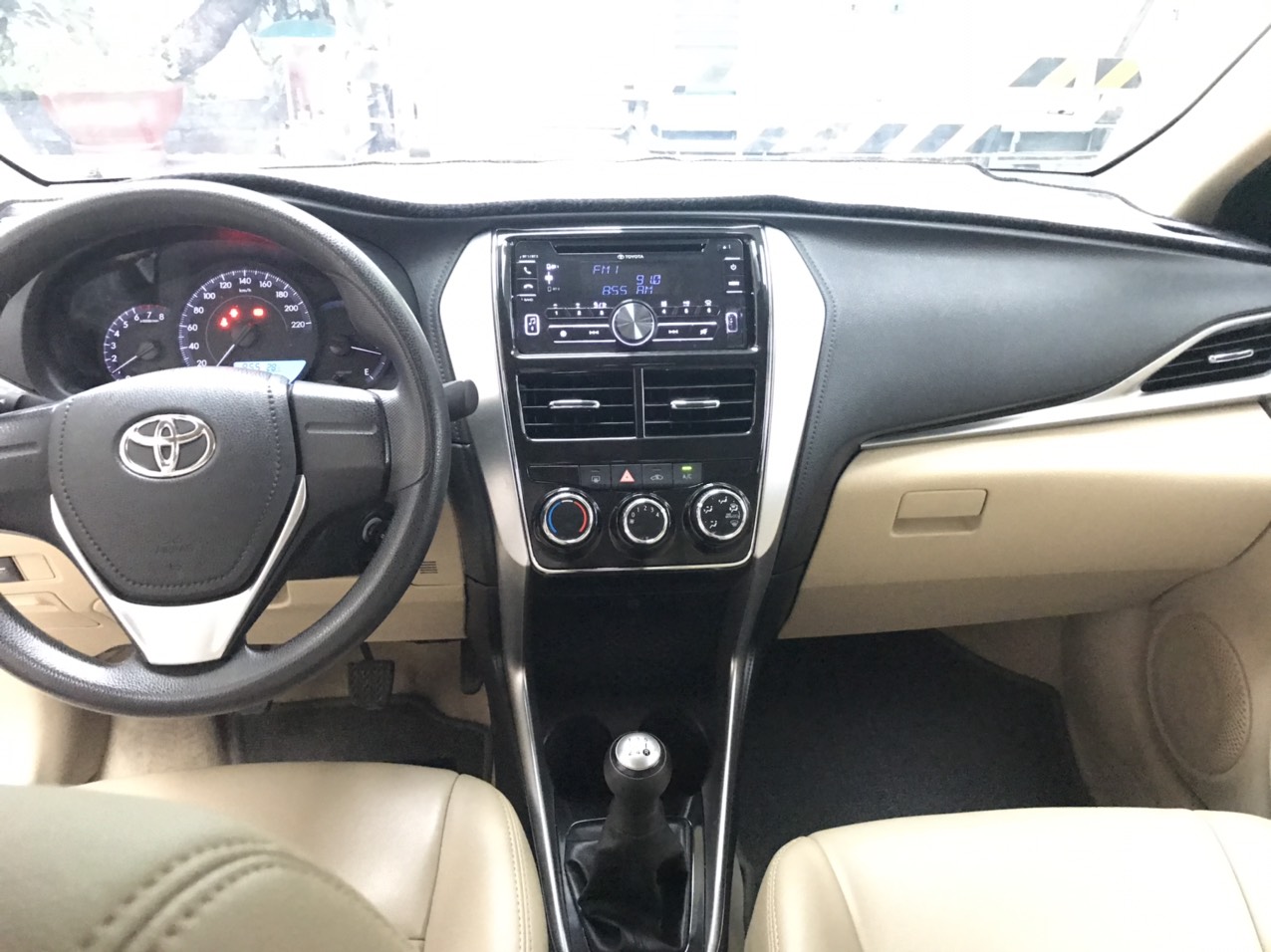 Toyota Vios 1.5 CVT 2018 - Bán ô tô Toyota Vios 1.5 CVT đời 2018, màu trắng - cam kết chất lượng
