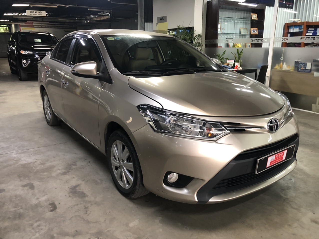 Toyota Vios E 2018 - Cần sang lại xe Vios E 2018, xe đi gia đình không lỗi