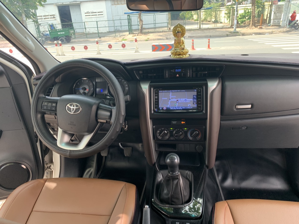 Toyota Fortuner 2.4G 2018 - Fortuner máy dầu 2018, chính hãng bán còn khuyến mãi, ưu đãi cực hấp dẫn