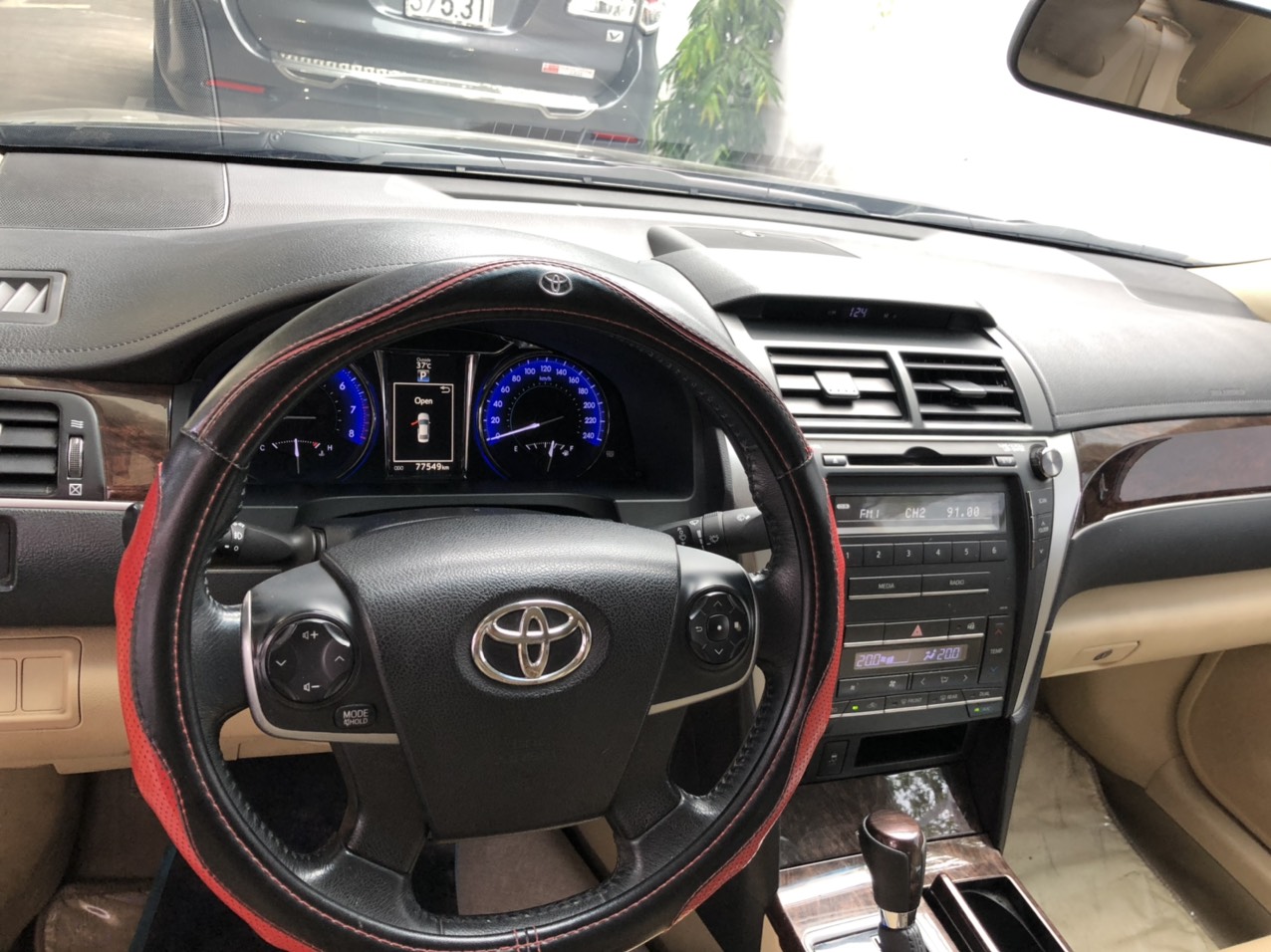 Toyota Camry 2.0E 2017 - Cần bán lại xe Toyota Camry 2.0E năm 2017, màu đen, nhập khẩu, 860 triệu