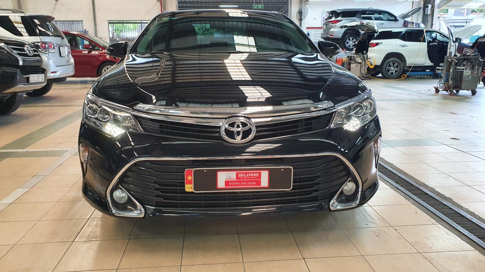 Toyota Camry 2.5Q 2018 - Cần bán xe Toyota Camry 2.5Q đời 2018, màu đen