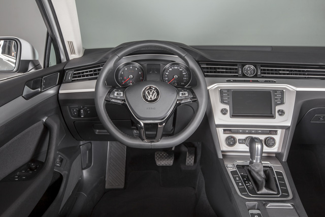 Volkswagen Passat GP 2016 - Volkswagen Passat - Đẳng cấp Đức, giá bình dân