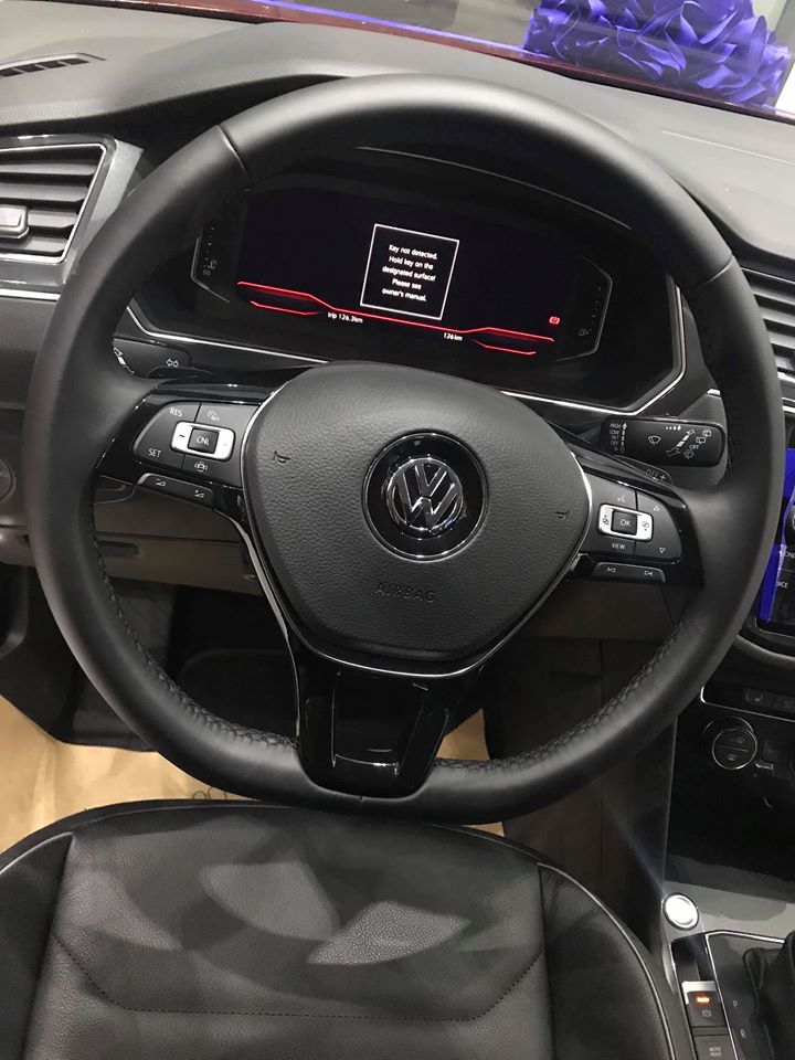 Volkswagen Tiguan Luxury 2019 - Volkswagen Tiguan Luxury màu cam habanero độc đáo và duy nhất toàn Việt Nam