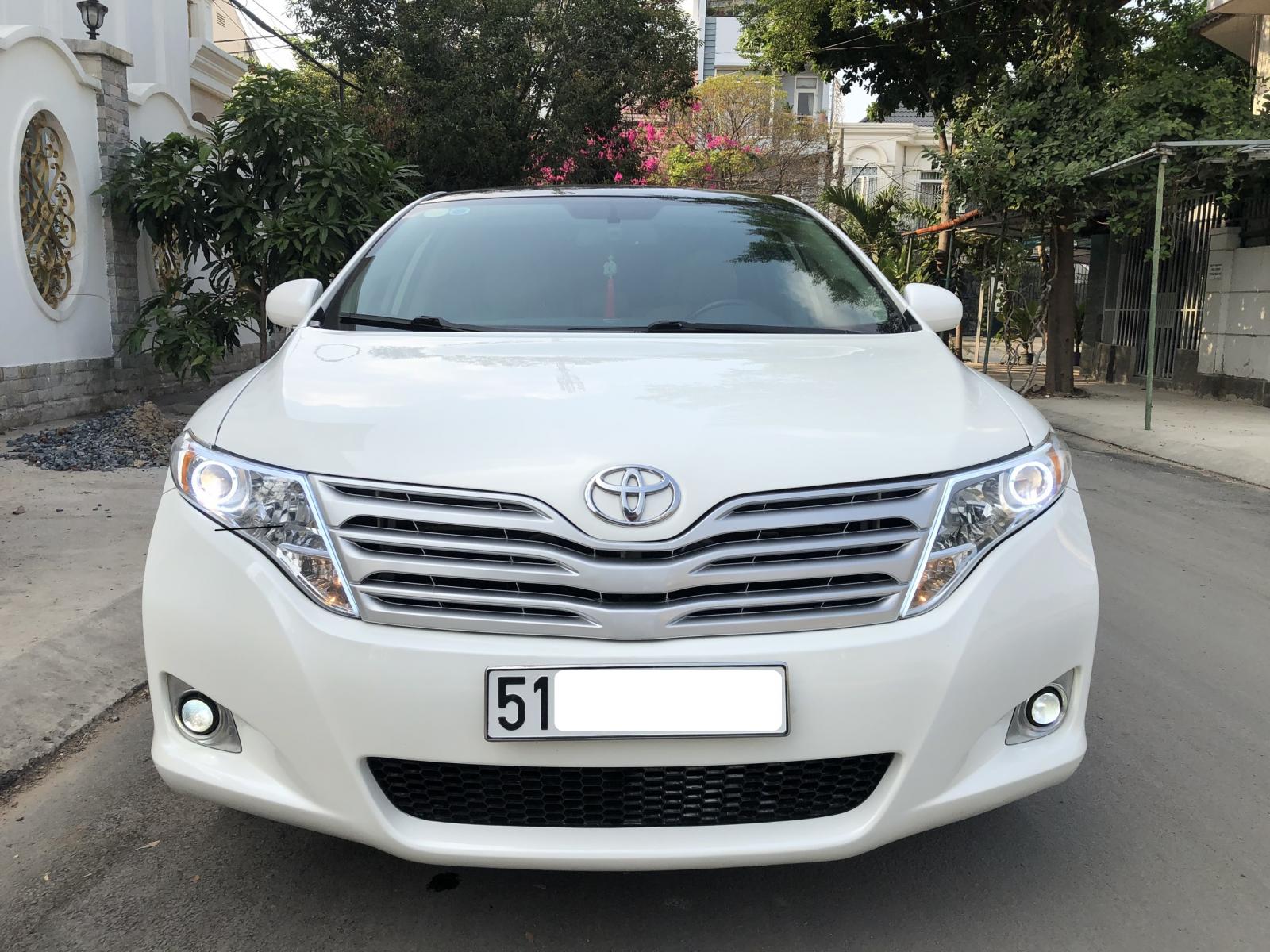 Toyota Venza 2010 - Bán Toyota Venza 3.5 Full option, model 2010, màu trắng, nhập Mỹ nguyên chiếc