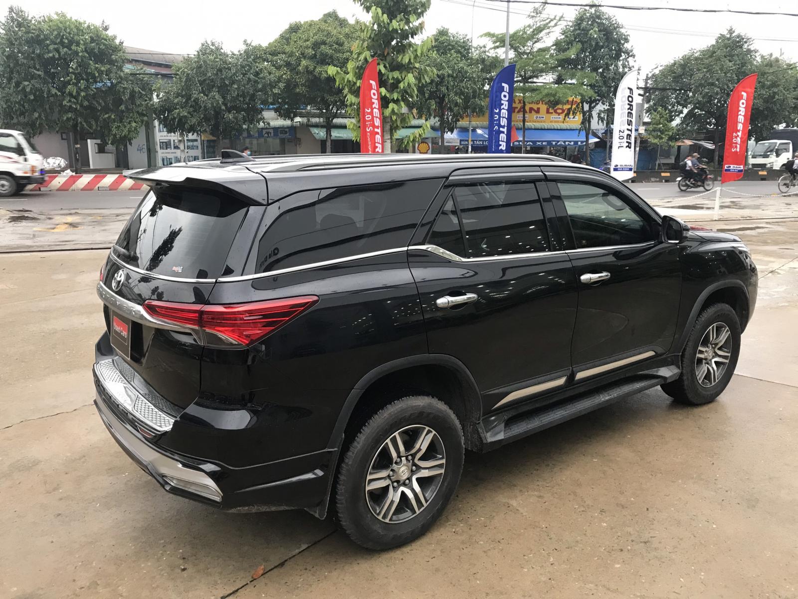 Toyota Fortuner G 2018 - Cần bán gấp Toyota Fortuner G đời 2018, màu đen, nhập khẩu