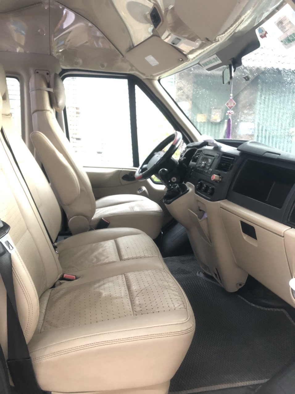 Ford Transit 2018 - Bán Ford Transit đời 2018, màu bạc, còn mới, giá tốt