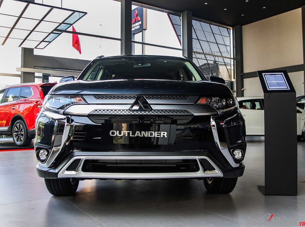 Mitsubishi Outlander 2.0 CVT 2020 - Cần bán Mitsubishi Outlander 2.0 CVT 2020, giá cạnh tranh