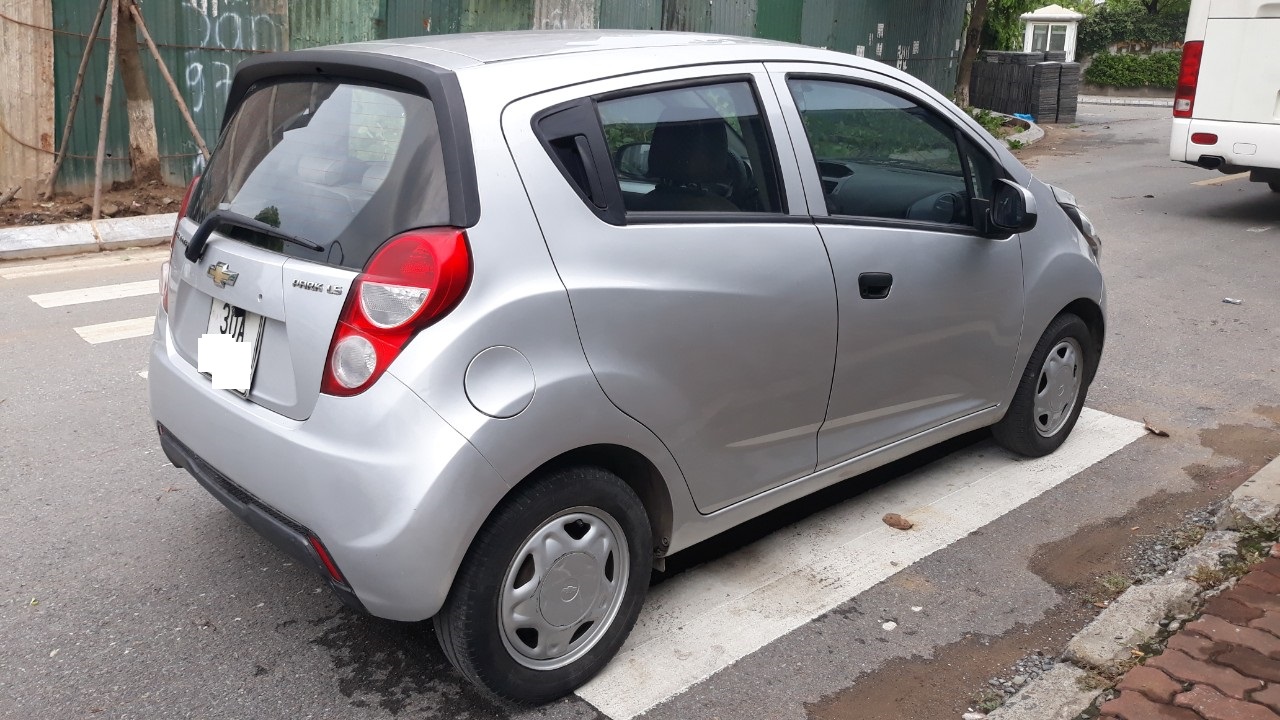 Chevrolet Spark LS 2015 - Gia đình cần bán Chevrolet Spark 5 chỗ, 2014