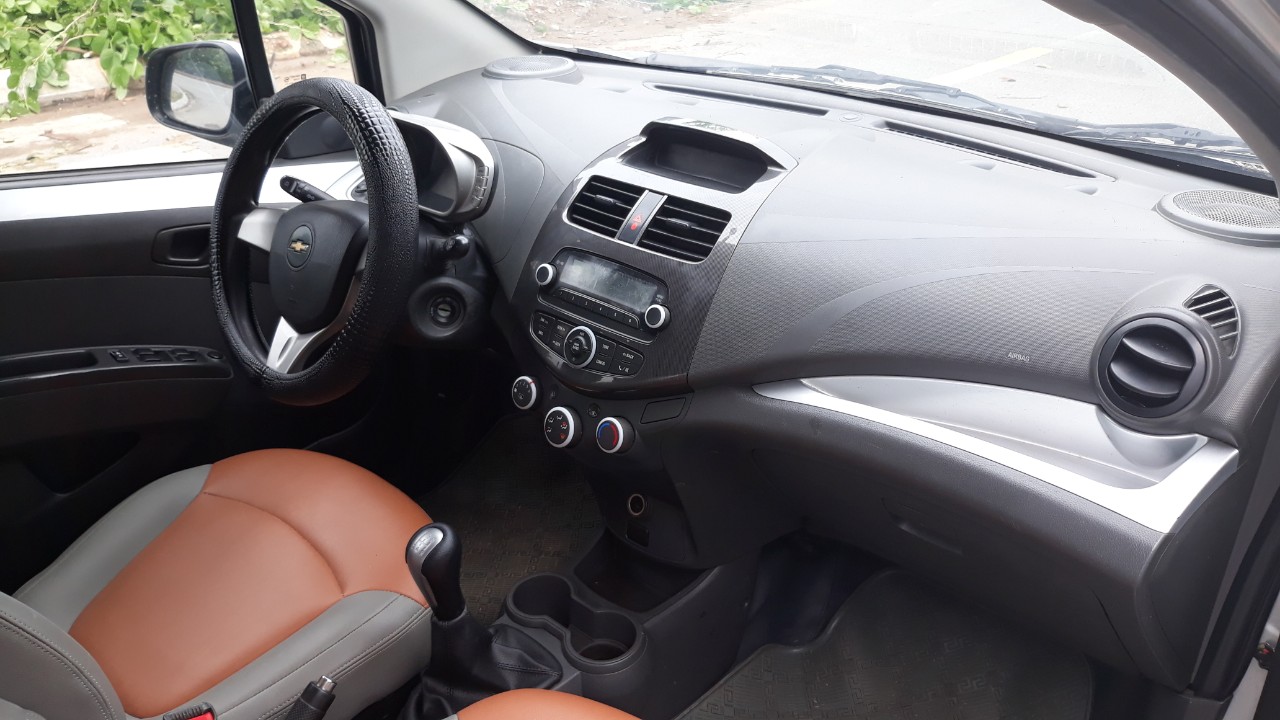 Chevrolet Spark LS 2015 - Gia đình cần bán Chevrolet Spark 5 chỗ, 2014