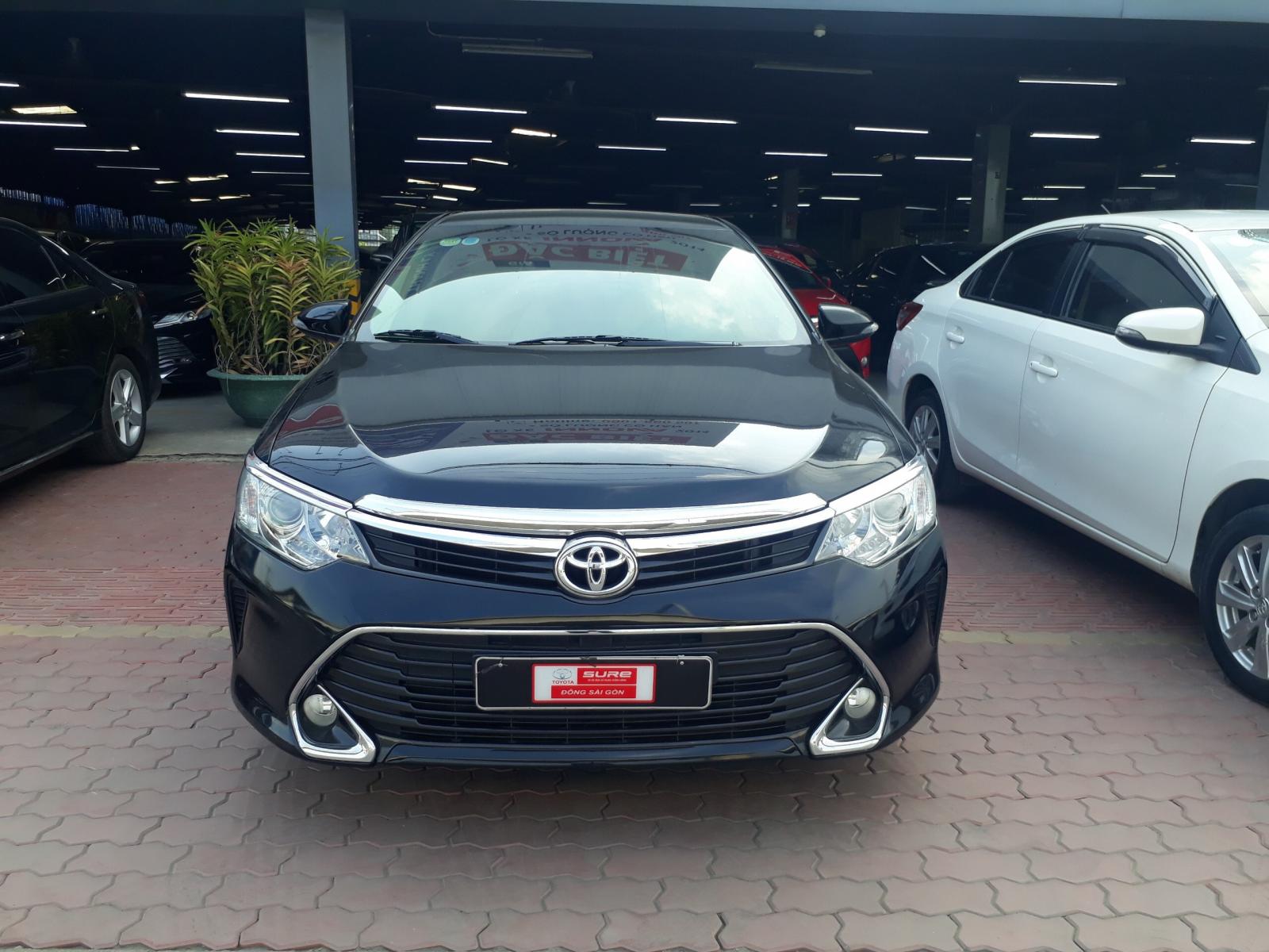 Toyota Camry 2.0E 2017 - Bán Toyota Camry 2.0E đời 2017, màu đen, xe nhập