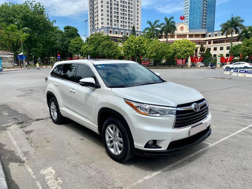 Toyota Highlander LE 2014 - Cần bán xe Toyota Highlander LE đời 2014, màu trắng, nhập khẩu nguyên chiếc