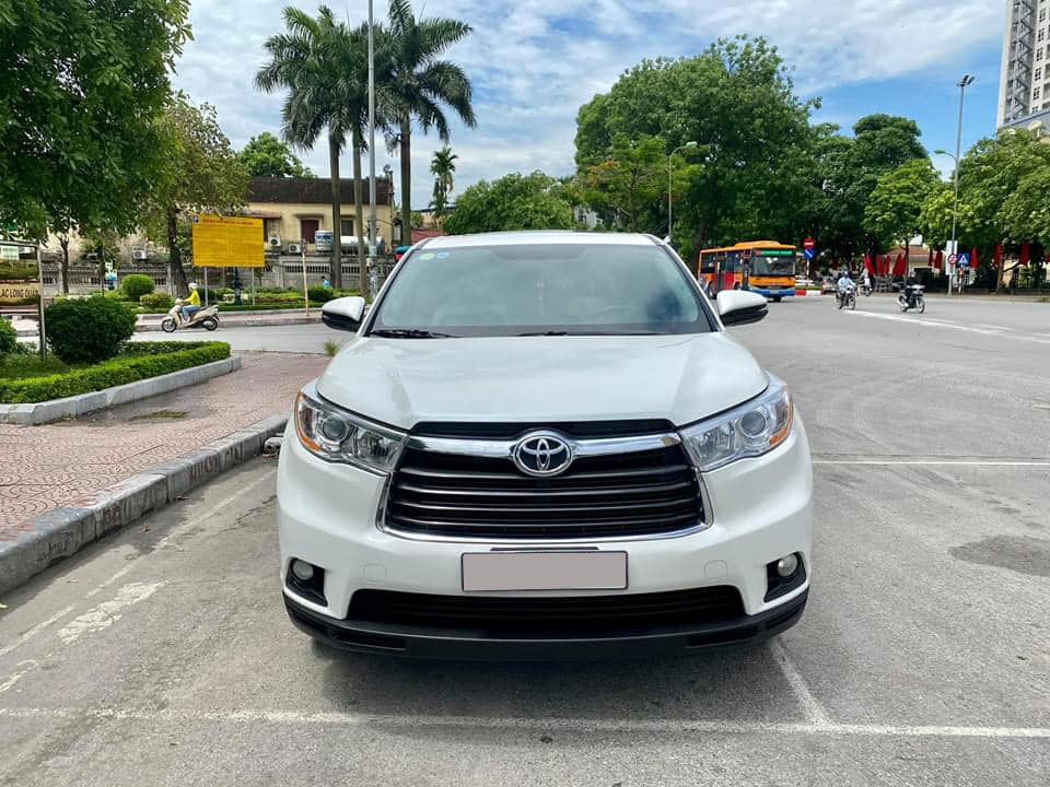 Toyota Highlander LE 2014 - Cần bán xe Toyota Highlander LE đời 2014, màu trắng, nhập khẩu nguyên chiếc