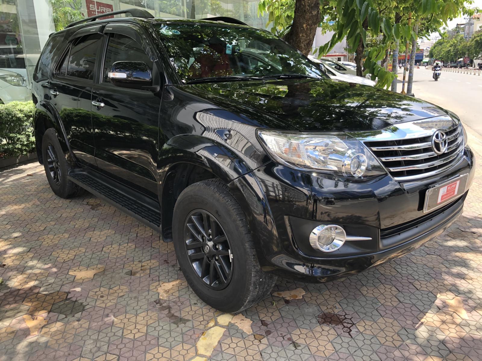 Toyota Fortuner 2.7V 2016 - *Xe qua sử dụng chính hãng * Vui lòng liên hệ em để nhận giá khuyến mãi