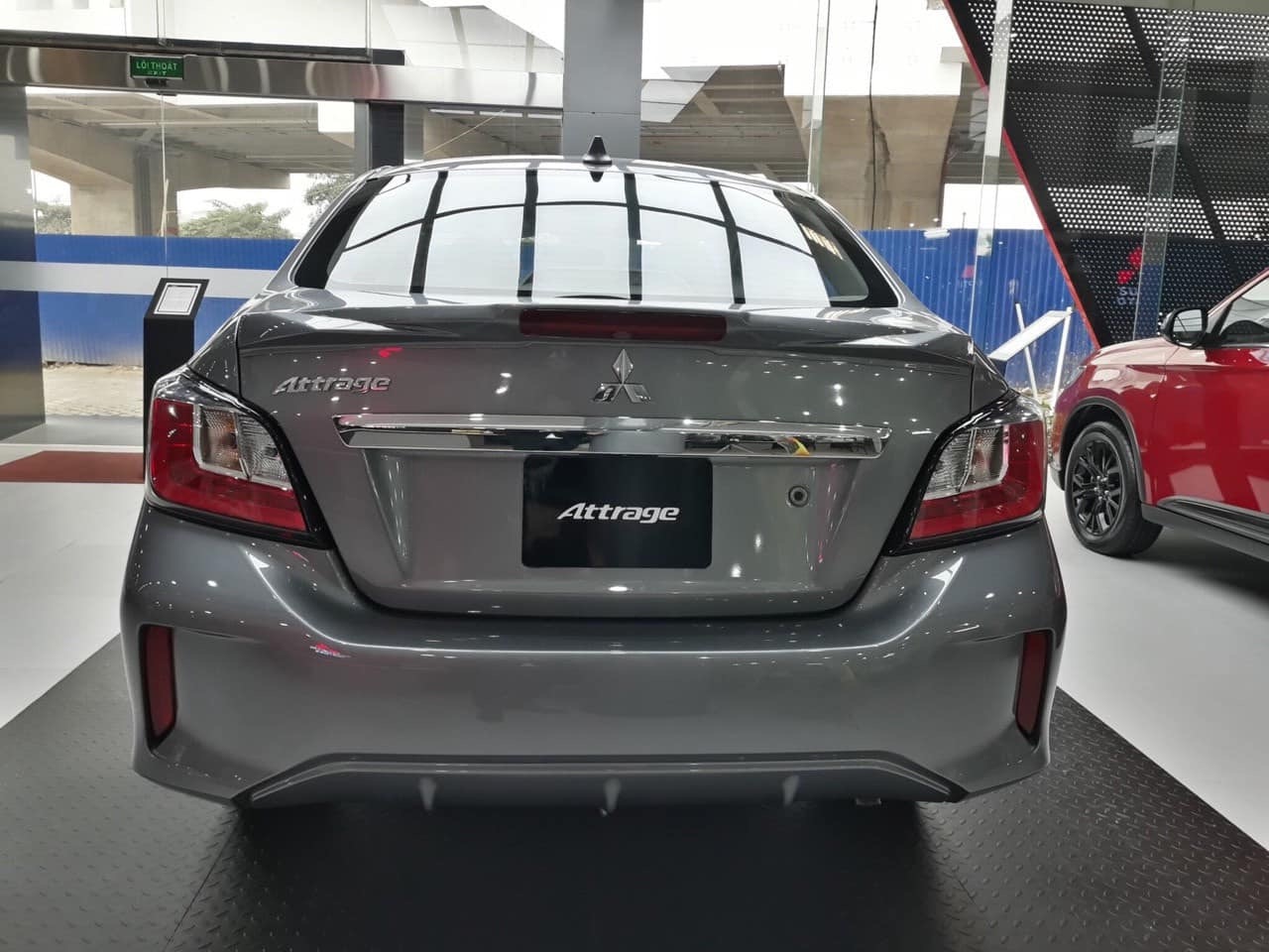 Mitsubishi Attrage AT 2020 - Cần bán Mitsubishi Attrage AT đời 2020, màu xám, nhập khẩu