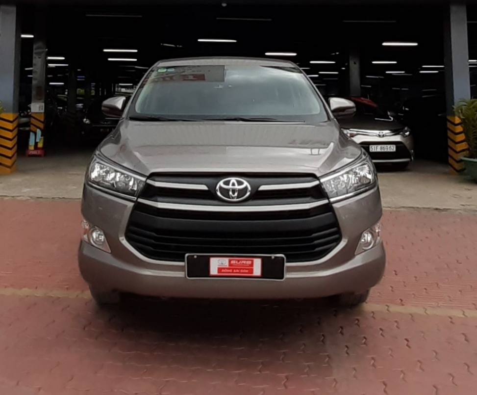 Toyota Innova 2.0 E 2019 - Càn bán Innova số sàn lướt - xe bao test