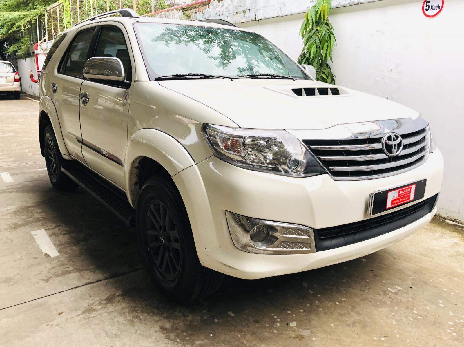 Toyota Fortuner 2.4 2016 - Cần bán gấp Toyota Fortuner 2.4 đời 2016, màu trắng, giá chỉ 760 triệu