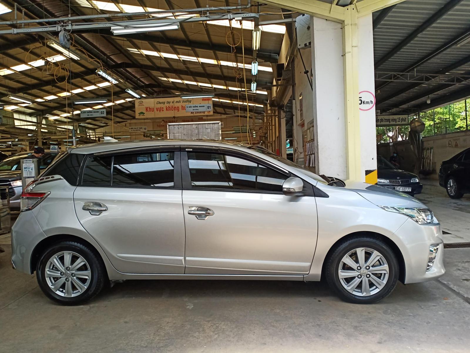 Toyota Yaris 2015 - Yaris 2015 chính hãng nhập Thái, còn kèm nhiều khuyến mãi giảm giá sốc