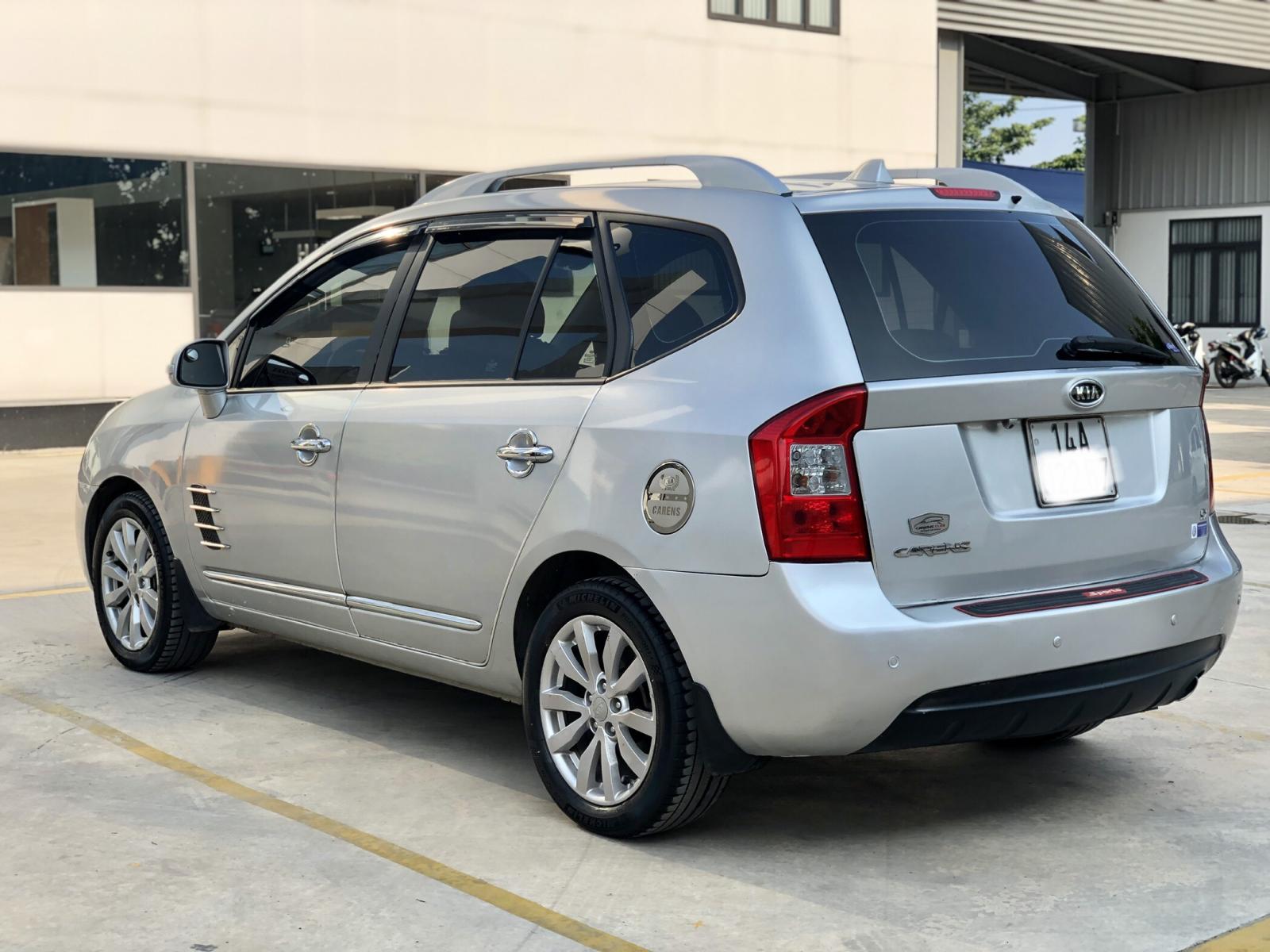 Kia Carens Luxury 2011 - Kia Carens 2011 đẹp không đối thủ