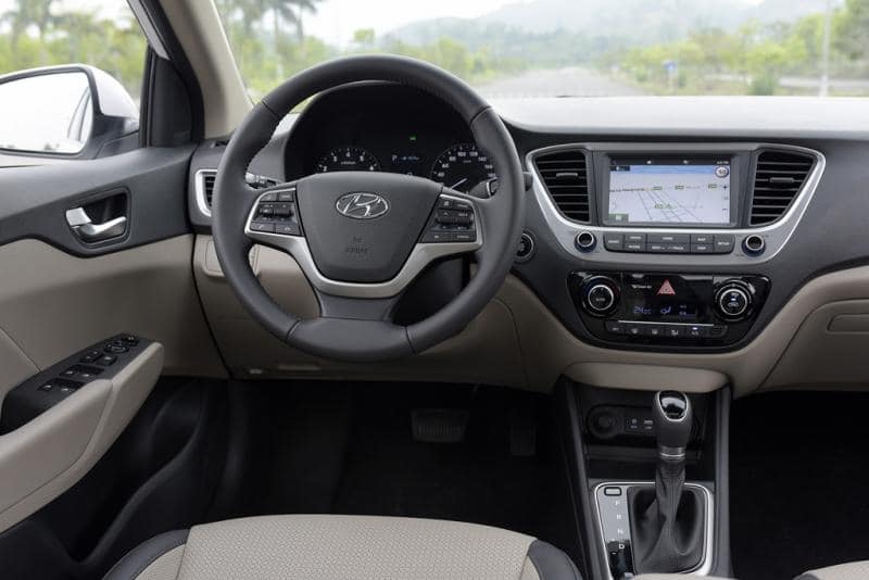 Hyundai Accent AT 2020 - Bán ô tô Hyundai Accent AT đời 2020, màu trắng, giá chỉ 542 triệu